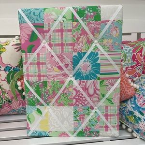 Lilly ☀️🌴🌸🌊 Fabric Photo Bulletin Board, Memory Board for Pictures, 15x20